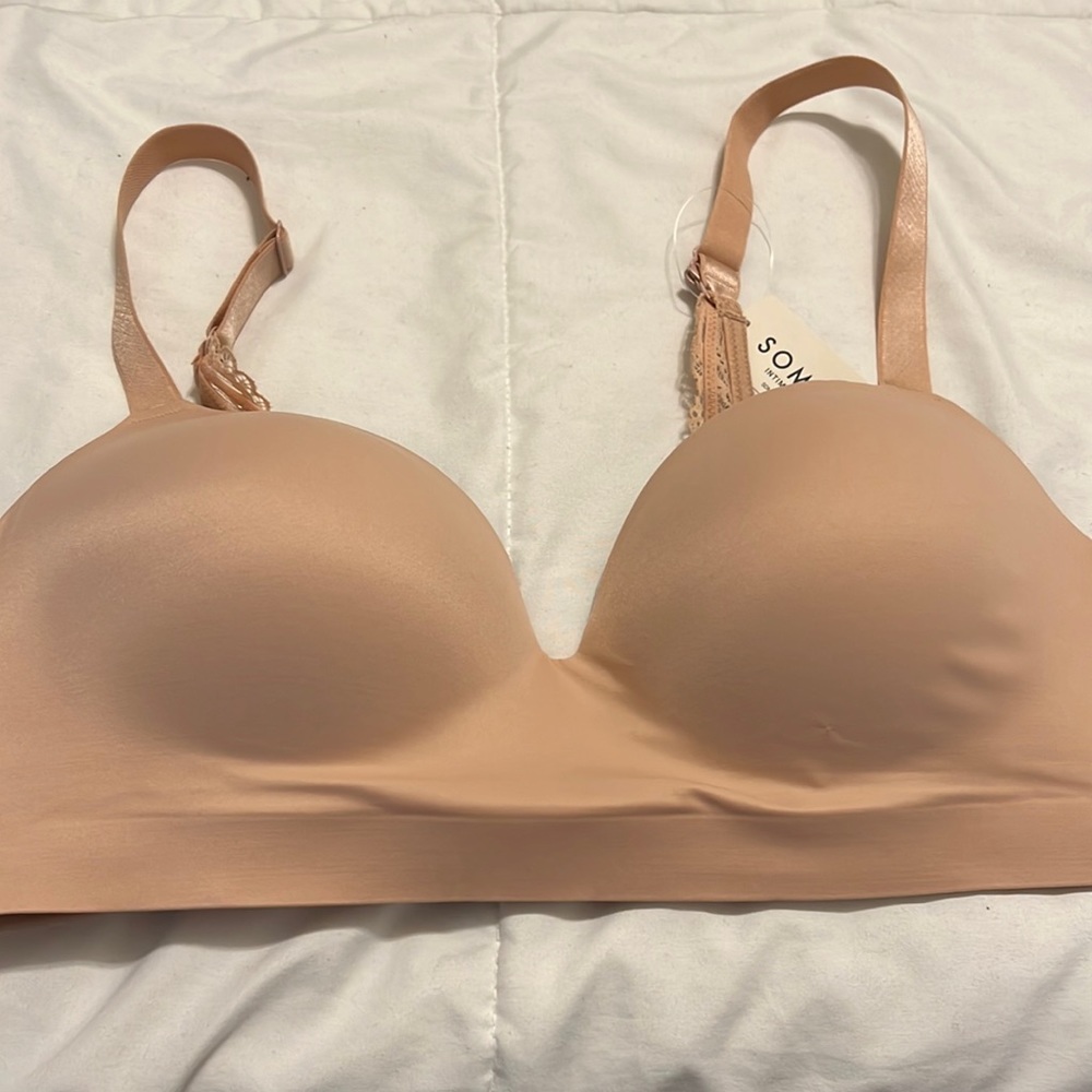 Soma Enbliss J-Hook no wire bra.